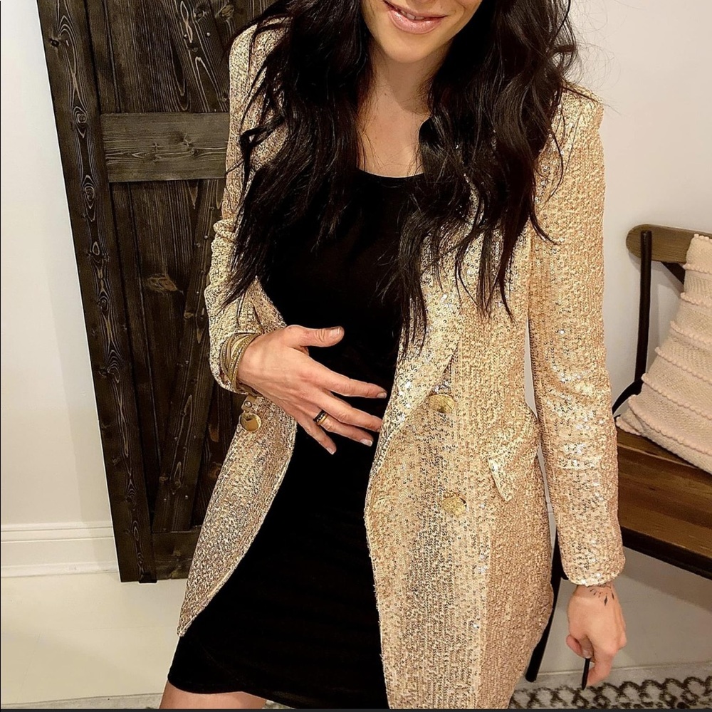 Beige/gold sequin blazer
